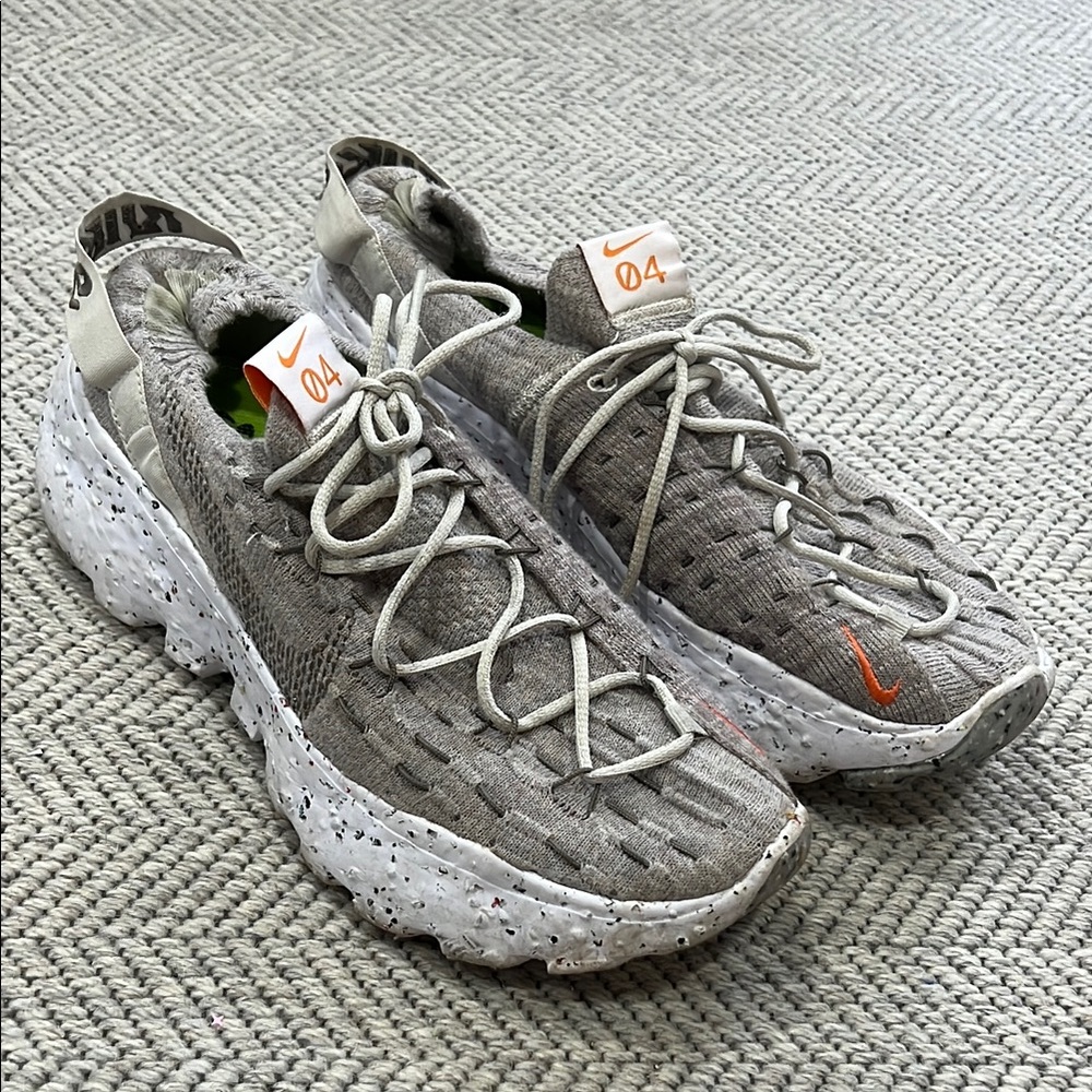 Nike Men's Gray and White Sneakers